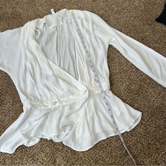 SOLD💗 Express White Satin Long Sleeve Faux Wrap Top Deep V-neck Ruffle Blouse - Picture 11 of 12
